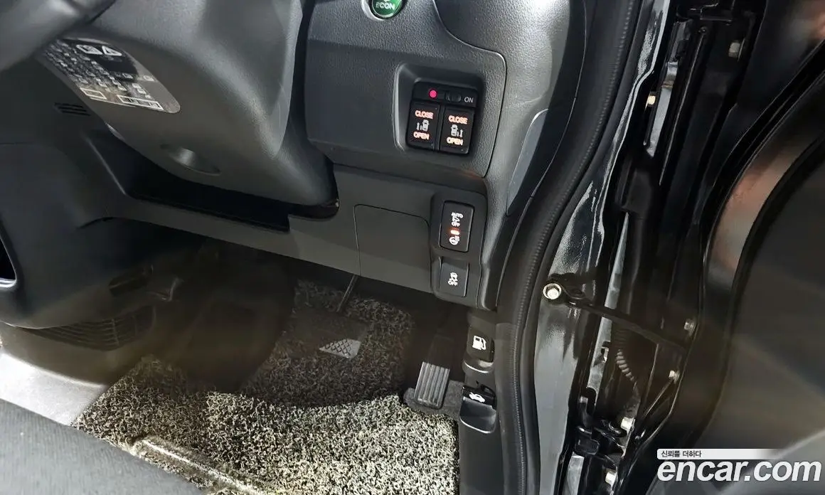 Honda N-BOX 2015 0.7 автомат (гидро), фото 16 Honda N-BOX 2015 0.7 автомат (гидро), фото 16
