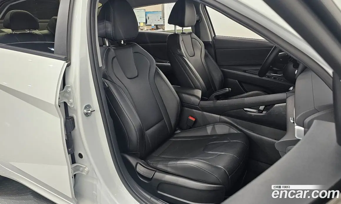 Hyundai Avante 2023 1.6 автомат (гидро), фото 12 Hyundai Avante 2023 1.6 автомат (гидро), фото 12