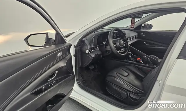Hyundai Avante 2023 1.6 автомат (гидро), миниатюра 10 Hyundai Avante 2023 1.6 автомат (гидро), миниатюра 10