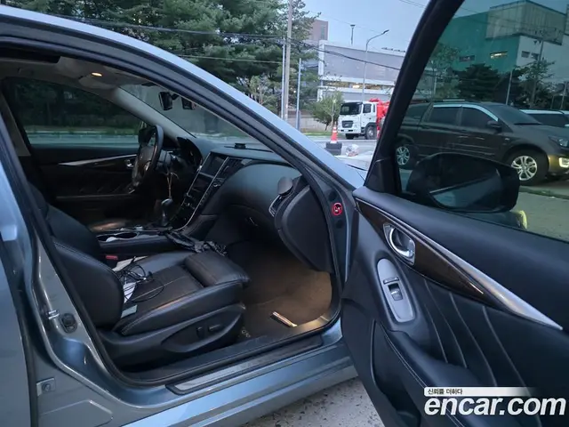 Infiniti Q50 2016 3.5 автомат (гидро), миниатюра 5