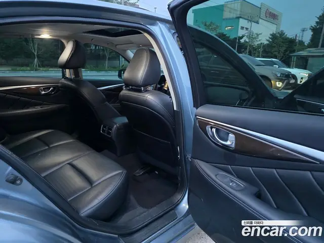 Infiniti Q50 2016 3.5 автомат (гидро), миниатюра 6