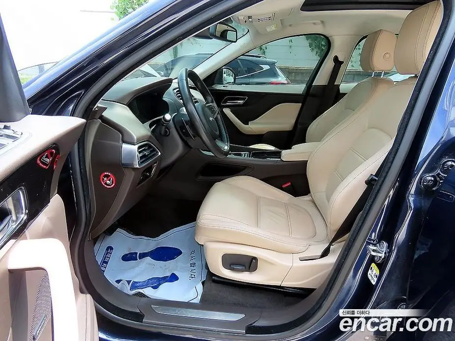 Jaguar F-Pace 2018 2.0 автомат (гидро), фото 5 Jaguar F-Pace 2018 2.0 автомат (гидро), фото 5