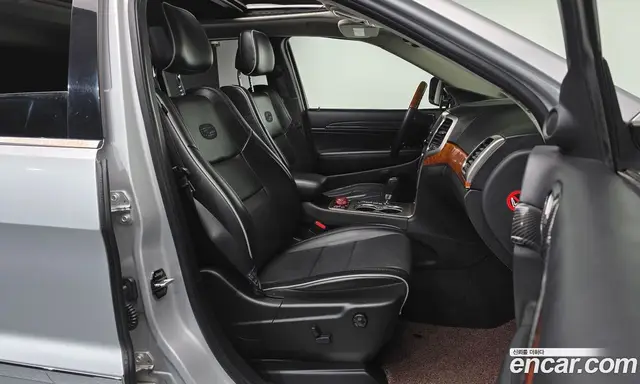 Jeep Cherokee 2011 3.6 автомат (гидро), миниатюра 11