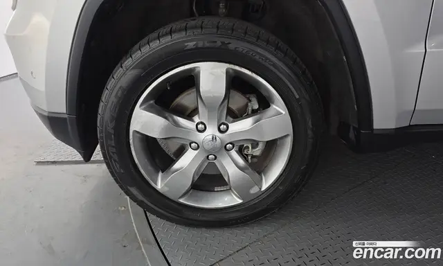 Jeep Cherokee 2011 3.6 автомат (гидро), миниатюра 5
