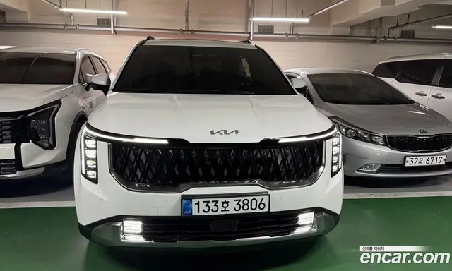 Kia Carnival, 2025, 9 100 км