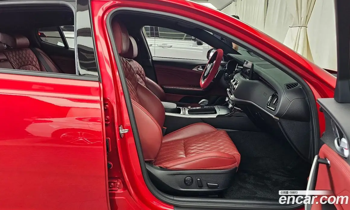 Kia Stinger 2021 3.3 автомат (гидро), фото 11