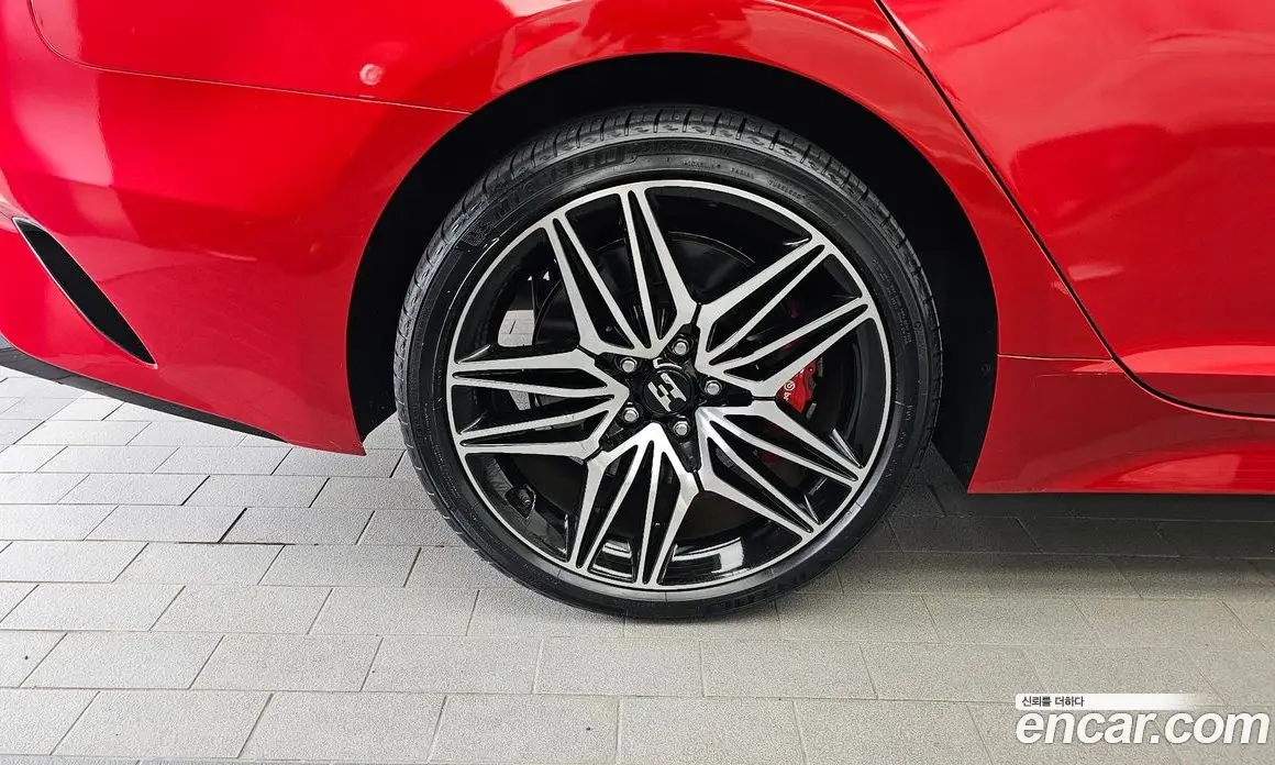 Kia Stinger 2021 3.3 автомат (гидро), фото 5