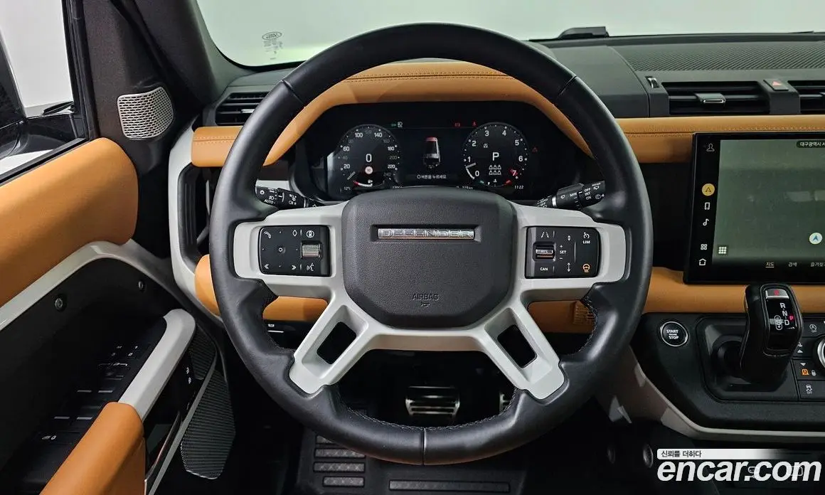 Land Rover Defender 2024 3.0 автомат (гидро), фото 14