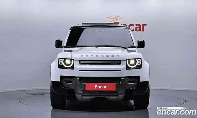 Land Rover Defender 2024 3.0 автомат (гидро), миниатюра 3