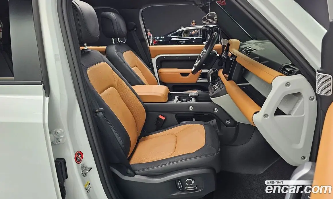 Land Rover Defender 2024 3.0 автомат (гидро), фото 10