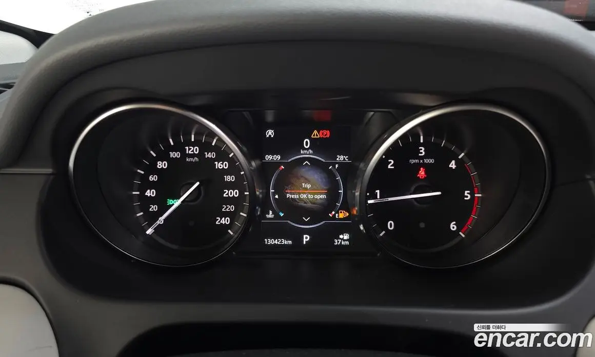 Land Rover Discovery Sport 2018 2.0 автомат (гидро), фото 8 Land Rover Discovery Sport 2018 2.0 автомат (гидро), фото 8