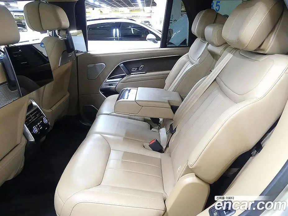 Land Rover Range Rover 2024 4.4 автомат (гидро), фото 18 Land Rover Range Rover 2024 4.4 автомат (гидро), фото 18