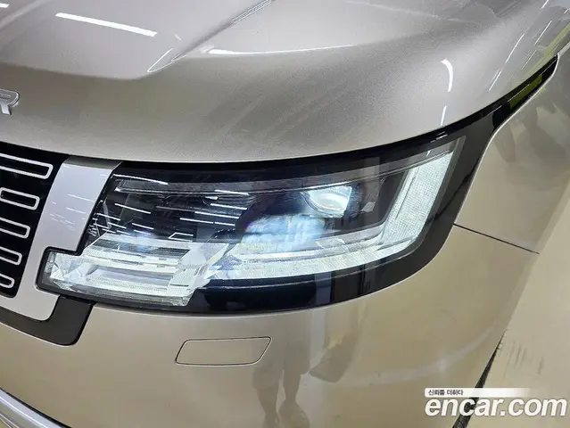 Land Rover Range Rover 2024 4.4 автомат (гидро), миниатюра 3 Land Rover Range Rover 2024 4.4 автомат (гидро), миниатюра 3