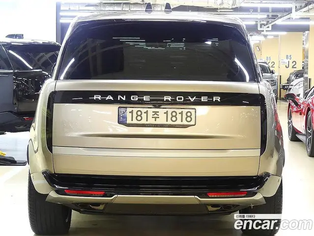 Land Rover Range Rover 2024 4.4 автомат (гидро), миниатюра 5 Land Rover Range Rover 2024 4.4 автомат (гидро), миниатюра 5