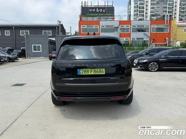 Land Rover Range Rover 2025 4.4 автомат (гидро), миниатюра 3 Land Rover Range Rover 2025 4.4 автомат (гидро), миниатюра 3