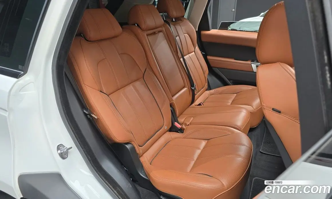 Land Rover Range Rover Sport 2016 3.0 автомат (гидро), фото 12 Land Rover Range Rover Sport 2016 3.0 автомат (гидро), фото 12
