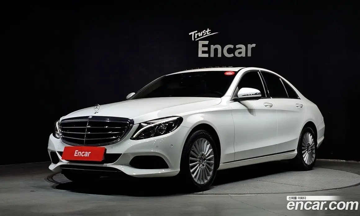 Mercedes-Benz C-Class 2016 2.1 автомат (гидро), фото 1 Mercedes-Benz C-Class 2016 2.1 автомат (гидро), фото 1