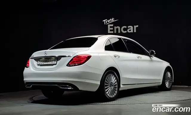 Mercedes-Benz C-Class 2016 2.1 автомат (гидро), миниатюра 2 Mercedes-Benz C-Class 2016 2.1 автомат (гидро), миниатюра 2