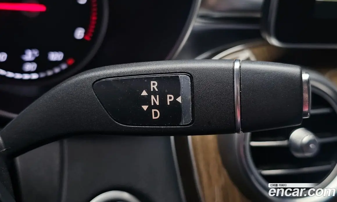 Mercedes-Benz C-Class 2016 2.1 автомат (гидро), фото 9 Mercedes-Benz C-Class 2016 2.1 автомат (гидро), фото 9