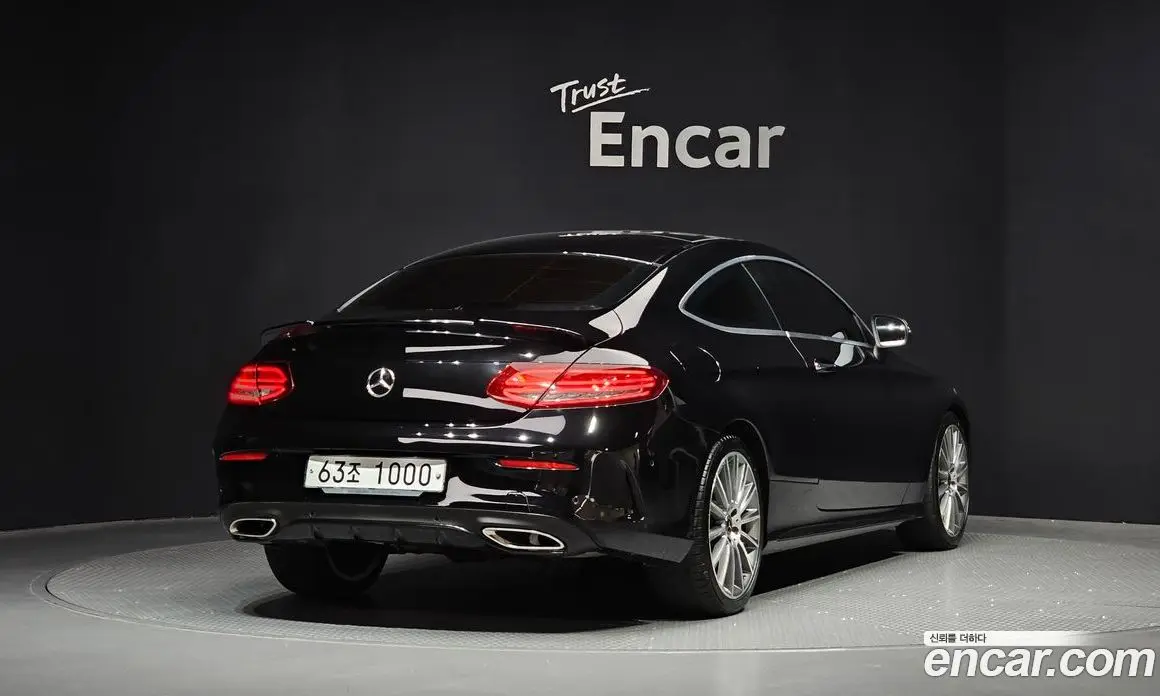 Mercedes-Benz C-Class 2017 2.0 автомат (гидро), фото 2 Mercedes-Benz C-Class 2017 2.0 автомат (гидро), фото 2