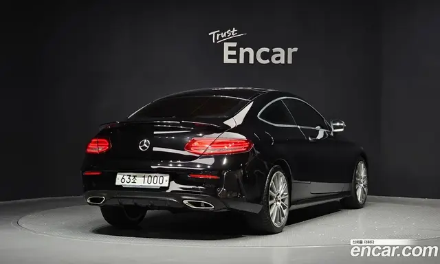 Mercedes-Benz C-Class 2017 2.0 автомат (гидро), миниатюра 2 Mercedes-Benz C-Class 2017 2.0 автомат (гидро), миниатюра 2