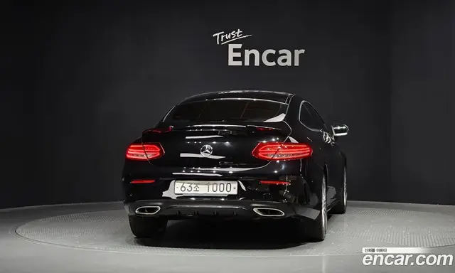 Mercedes-Benz C-Class 2017 2.0 автомат (гидро), миниатюра 4 Mercedes-Benz C-Class 2017 2.0 автомат (гидро), миниатюра 4