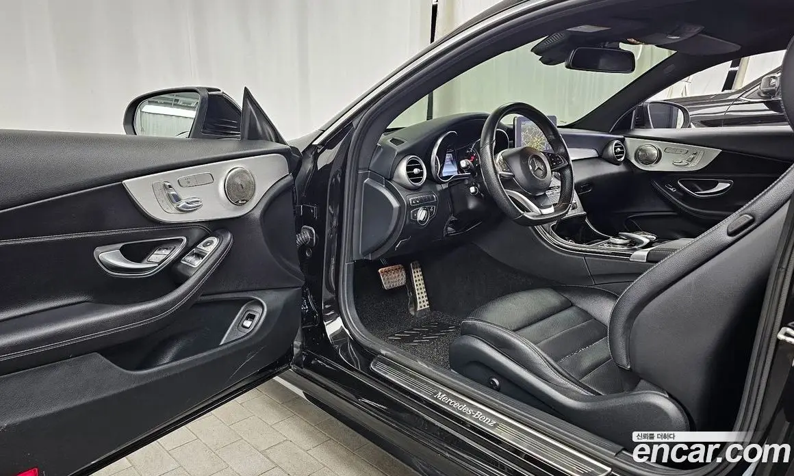 Mercedes-Benz C-Class 2017 2.0 автомат (гидро), фото 10 Mercedes-Benz C-Class 2017 2.0 автомат (гидро), фото 10