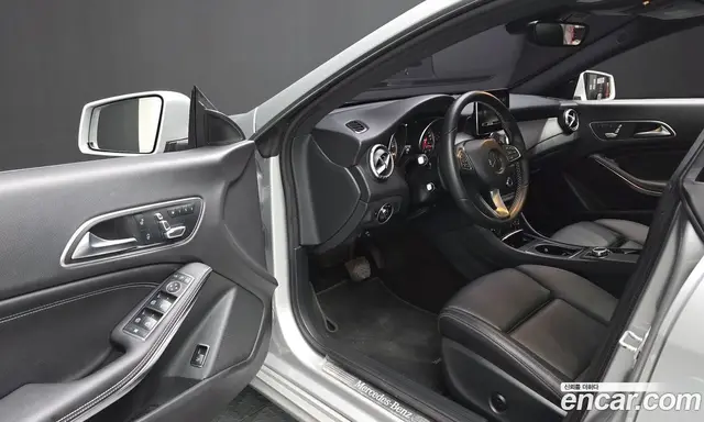 Mercedes-Benz CLA-Class 2017 2.0 автомат (гидро), миниатюра 10 Mercedes-Benz CLA-Class 2017 2.0 автомат (гидро), миниатюра 10