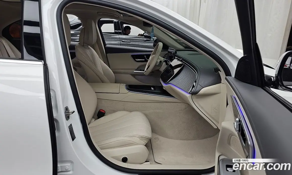 Mercedes-Benz E-Class 2024 2.0 автомат (гидро), фото 11