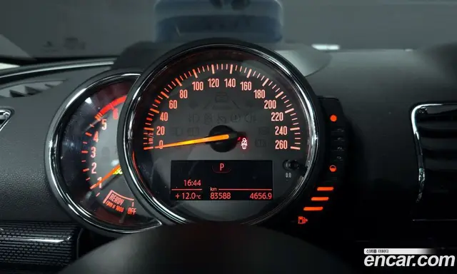Mini Clubman 2017 2.0 автомат (гидро), миниатюра 8