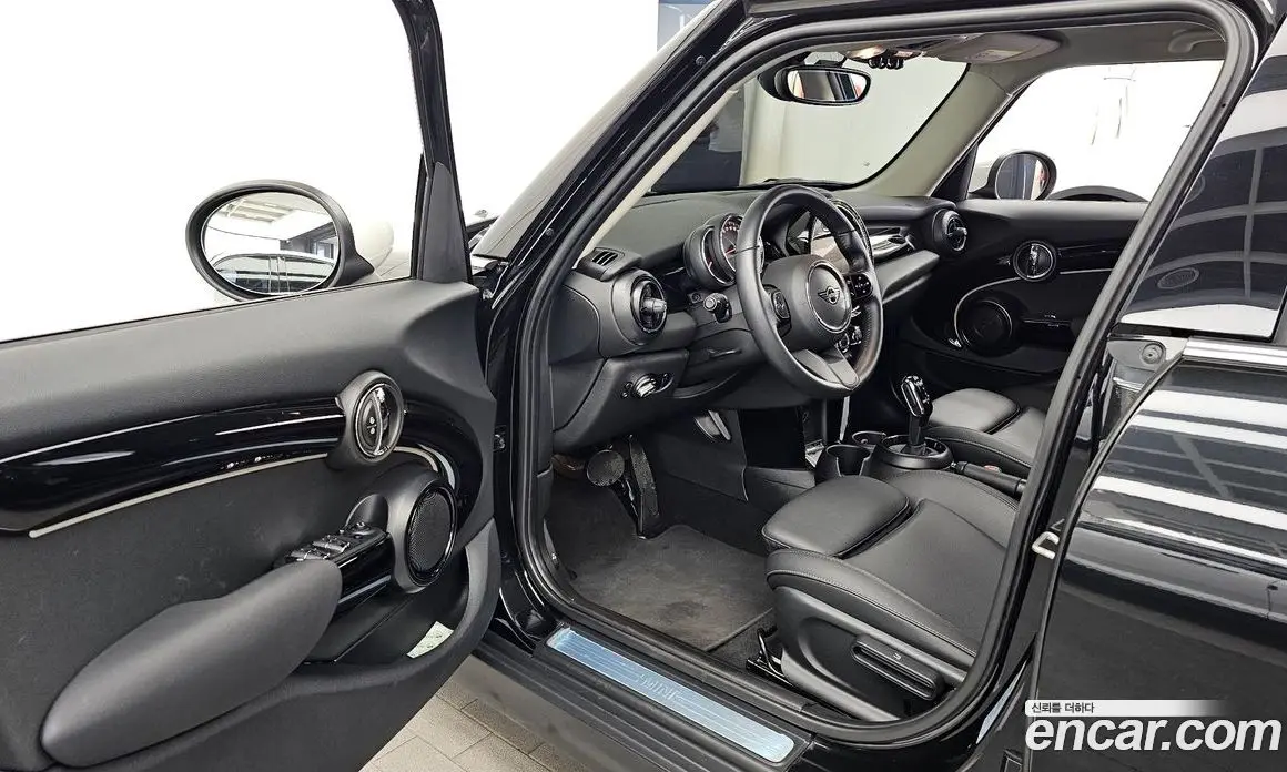 Mini Cooper 2022 1.5 автомат (гидро), фото 10 Mini Cooper 2022 1.5 автомат (гидро), фото 10