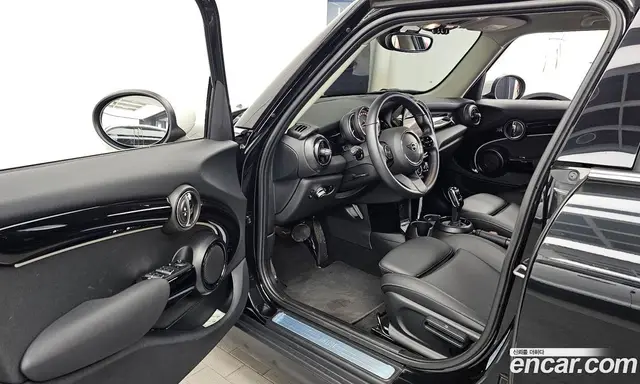 Mini Cooper 2022 1.5 автомат (гидро), миниатюра 10 Mini Cooper 2022 1.5 автомат (гидро), миниатюра 10