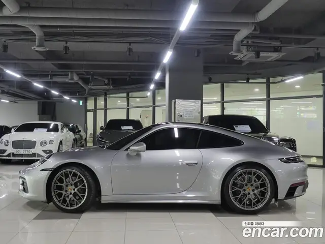 Porsche 911 2024 3.0 автомат (гидро), миниатюра 2