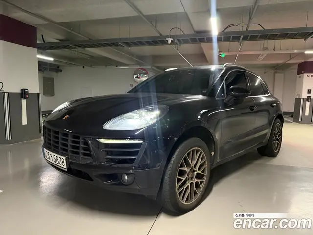 Porsche Macan, 2015, 71 100 км