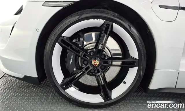 Porsche Taycan 2021 0.1 автомат (гидро), миниатюра 5