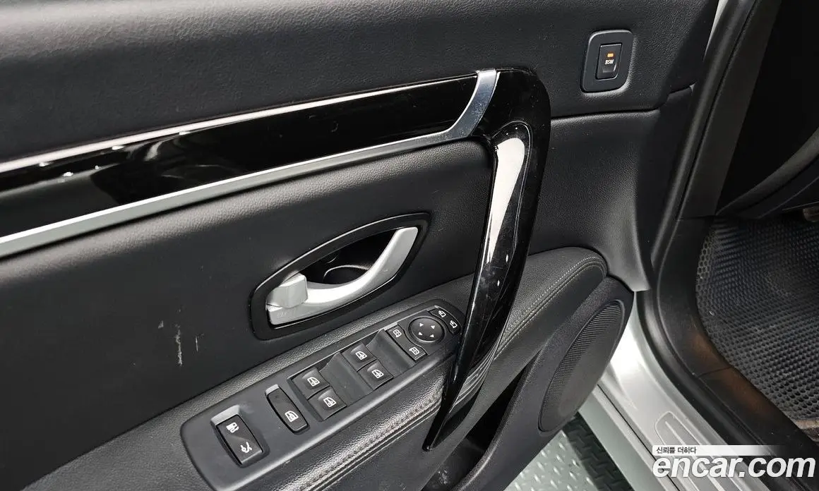Renault (Samsung) SM7 2016 2.5 автомат (гидро), фото 17 Renault (Samsung) SM7 2016 2.5 автомат (гидро), фото 17