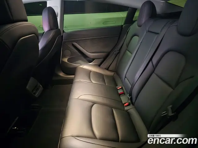 Tesla Model 3 2022 автомат (гидро), миниатюра 11