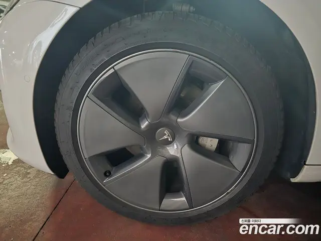 Tesla Model 3 2022 автомат (гидро), миниатюра 6