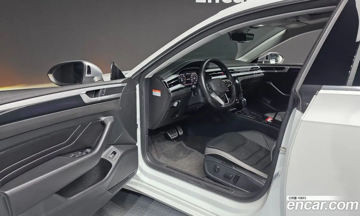 Volkswagen Arteon 2023 2.0 автомат (гидро), фото 10 Volkswagen Arteon 2023 2.0 автомат (гидро), фото 10