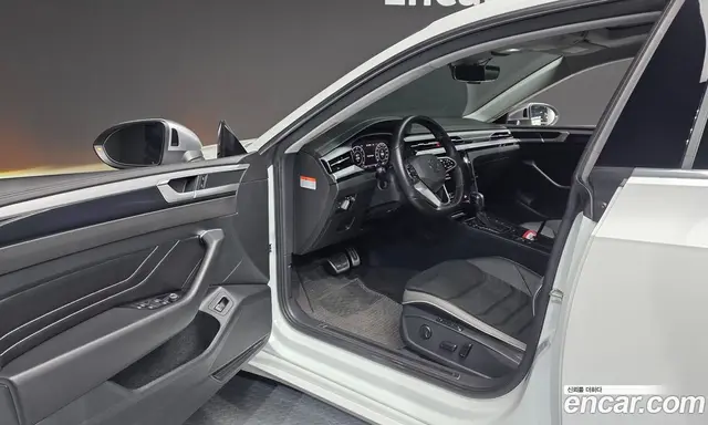 Volkswagen Arteon 2023 2.0 автомат (гидро), миниатюра 10 Volkswagen Arteon 2023 2.0 автомат (гидро), миниатюра 10