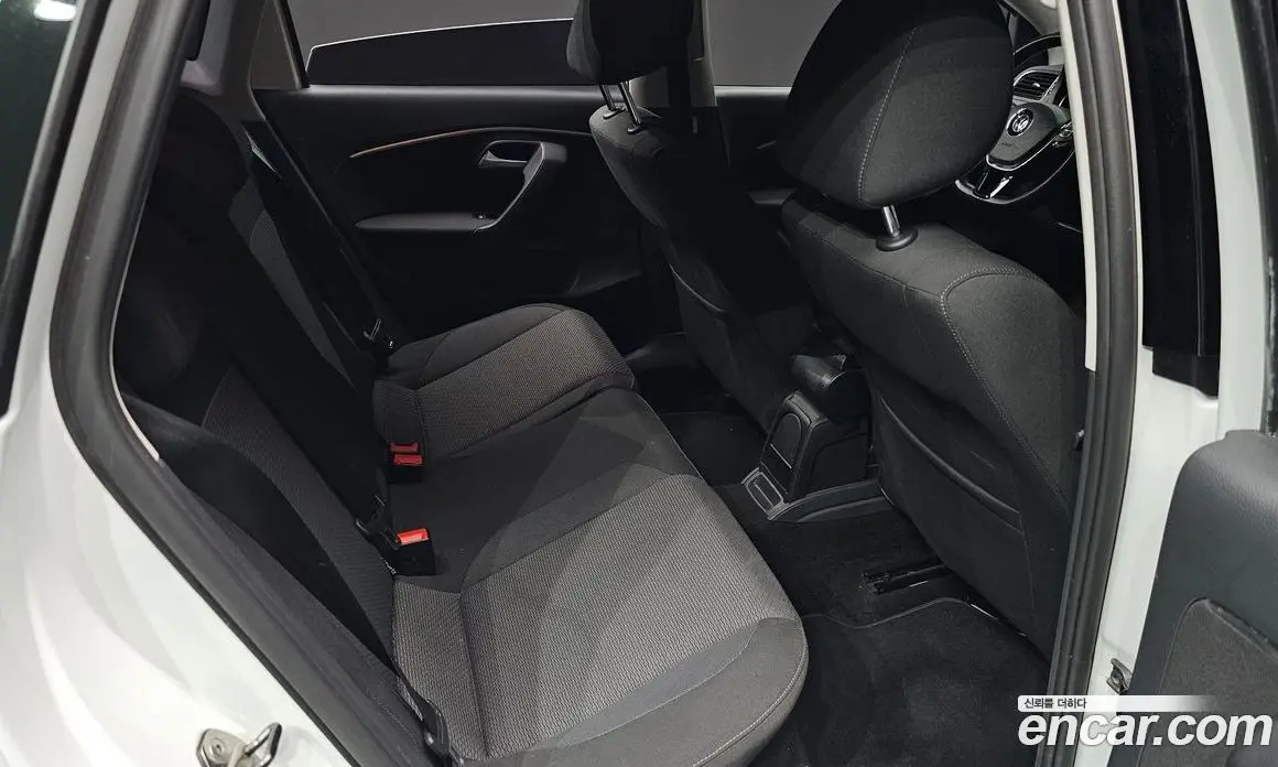Volkswagen Polo 2015 1.4 автомат (гидро), фото 11
