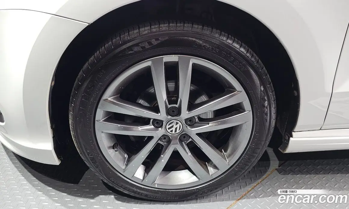 Volkswagen Polo 2015 1.4 автомат (гидро), фото 5