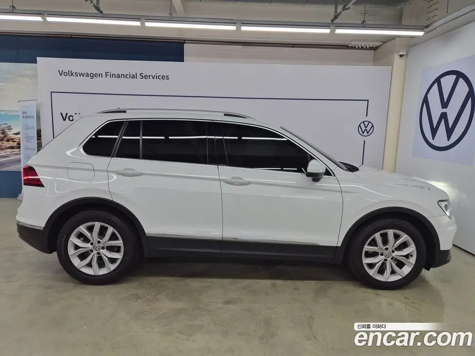 Volkswagen Tiguan 2020 2.0 автомат (гидро), фото 19 Volkswagen Tiguan 2020 2.0 автомат (гидро), фото 19