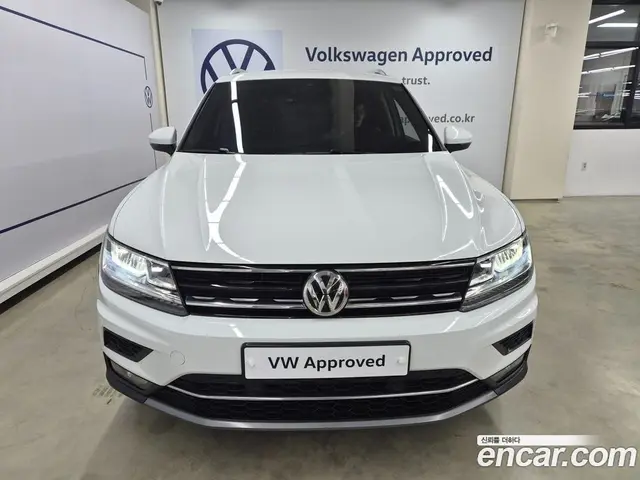 Volkswagen Tiguan 2020 2.0 автомат (гидро), миниатюра 3 Volkswagen Tiguan 2020 2.0 автомат (гидро), миниатюра 3