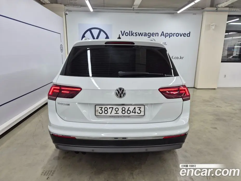 Volkswagen Tiguan 2020 2.0 автомат (гидро), фото 4 Volkswagen Tiguan 2020 2.0 автомат (гидро), фото 4