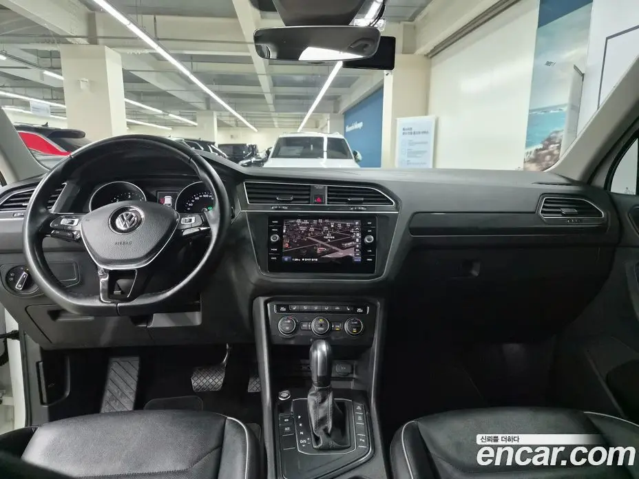 Volkswagen Tiguan 2020 2.0 автомат (гидро), фото 7 Volkswagen Tiguan 2020 2.0 автомат (гидро), фото 7