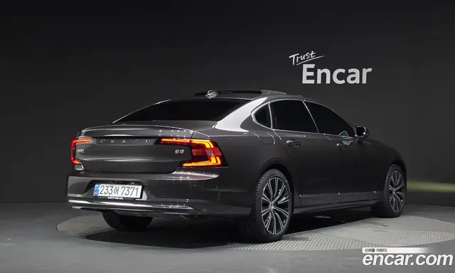Volvo S90 2024 2.0 автомат (гидро), миниатюра 2
