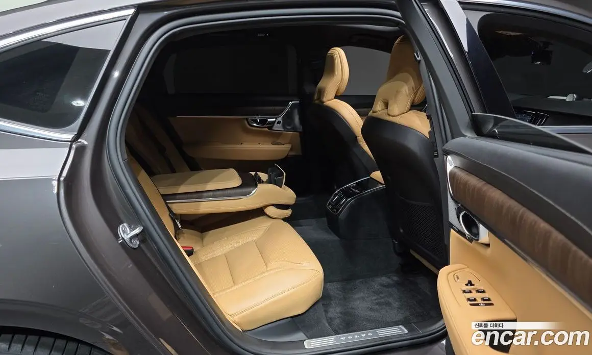 Volvo S90 2024 2.0 автомат (гидро), фото 19