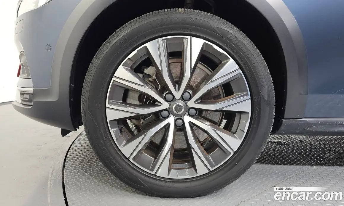 Volvo V90 2020 2.0 автомат (гидро), фото 5 Volvo V90 2020 2.0 автомат (гидро), фото 5
