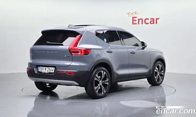 Volvo XC40 2022 2.0 автомат (гидро), миниатюра 2 Volvo XC40 2022 2.0 автомат (гидро), миниатюра 2